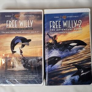 Free Willy VHS Set